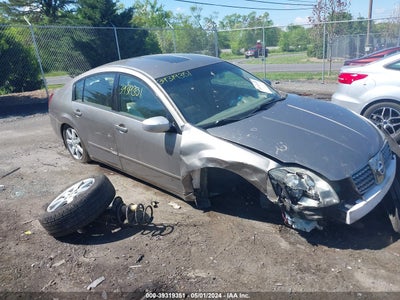 NISSAN MAXIMA 2005