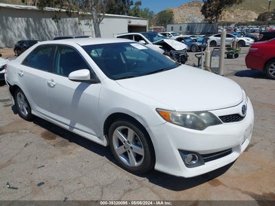 TOYOTA CAMRY 2014