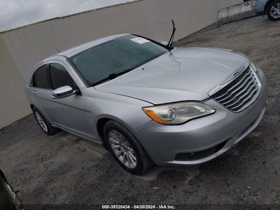 CHRYSLER 200 2011