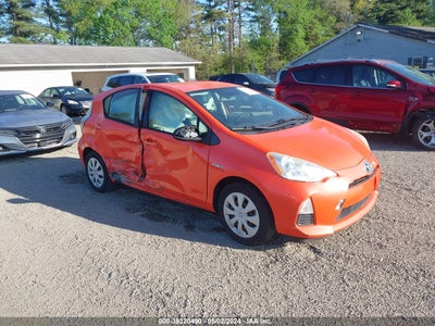 Toyota Prius c 2013