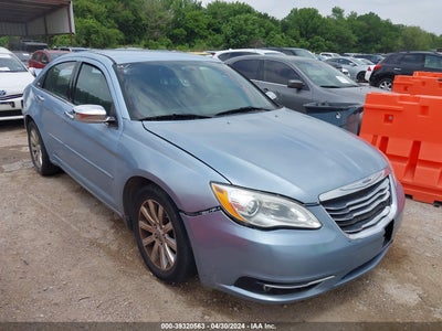 CHRYSLER 200 2013