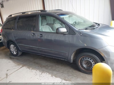 TOYOTA SIENNA 2006
