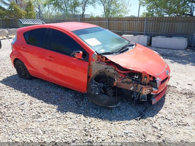 TOYOTA PRIUS C 2013