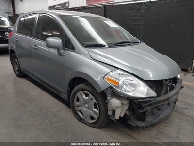 NISSAN VERSA 2011
