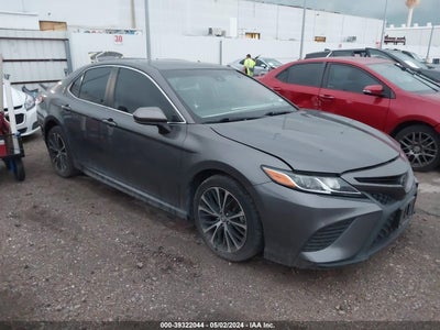 TOYOTA CAMRY 2018