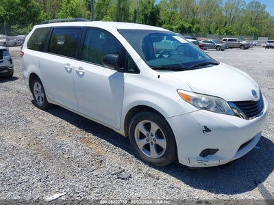 TOYOTA SIENNA 2014