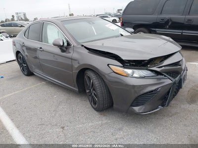 TOYOTA CAMRY 2018