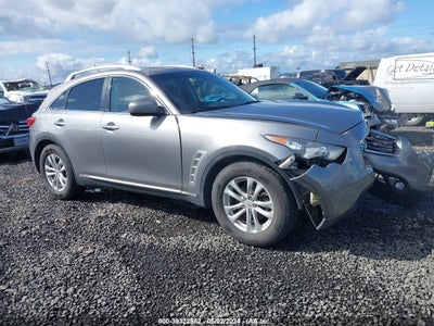 INFINITI FX35 2010