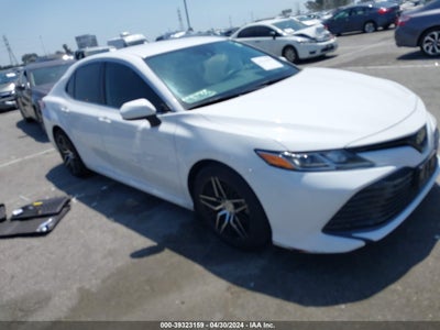 TOYOTA CAMRY 2019