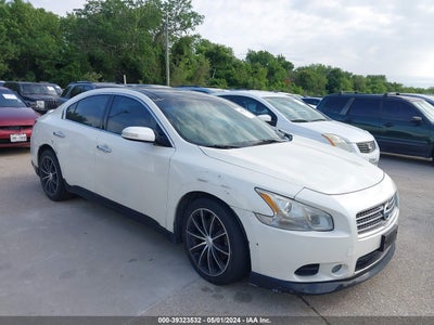 Nissan Maxima 2010