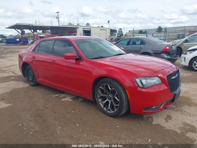 CHRYSLER 300 2015