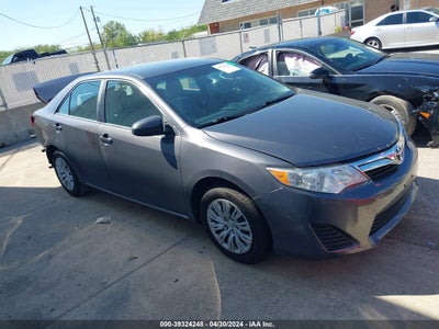 TOYOTA CAMRY 2014