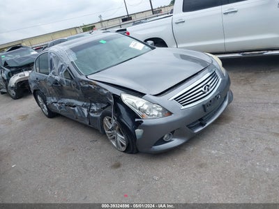 INFINITI JOURNEY 2013