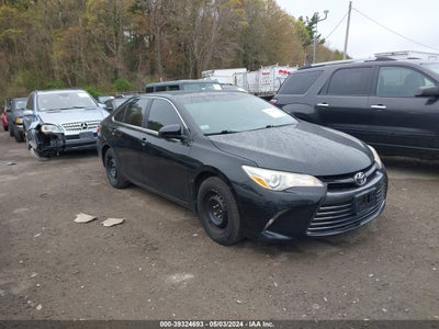 TOYOTA CAMRY 2015