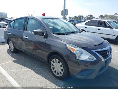 Nissan Versa 2015