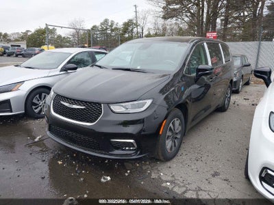 Chrysler Pacifica 2024