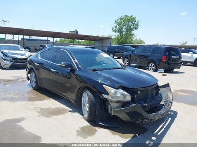 NISSAN MAXIMA 2014