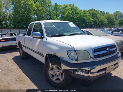 TOYOTA TUNDRA 2002
