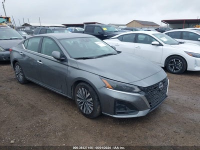 Nissan Altima 2023