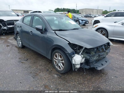 Scion Ia 2016