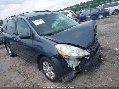 TOYOTA SIENNA 2009
