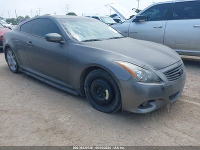 INFINITI JOURNEY 2012