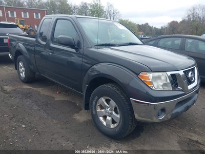 NISSAN FRONTIER 2010
