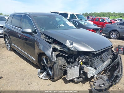 AUDI Q7 2021