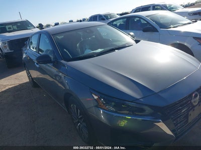 Nissan Altima 2024