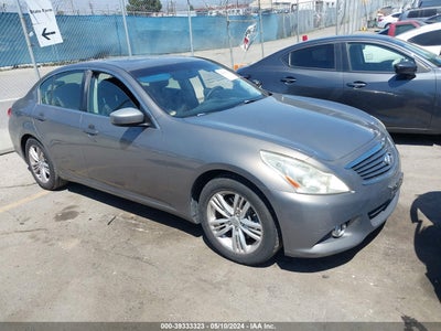INFINITI JOURNEY 2010