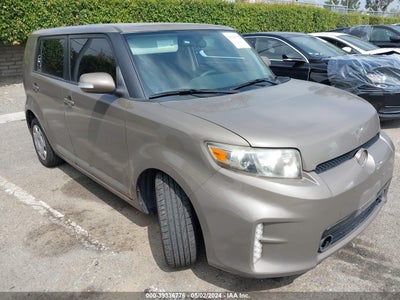 SCION SCION XB 2014