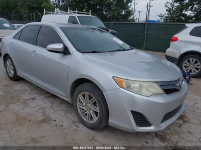 TOYOTA CAMRY 2014