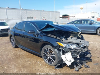 TOYOTA CAMRY 2020