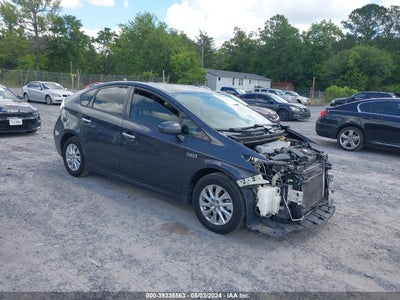 Toyota Prius plug-in 2013