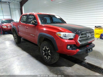 TOYOTA TACOMA 2017