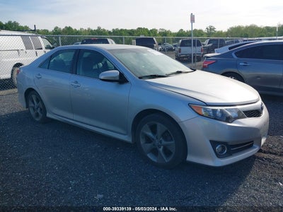 TOYOTA CAMRY 2014
