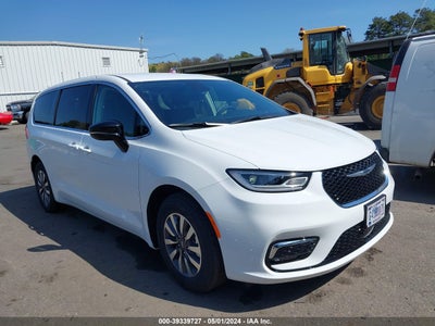 Chrysler Pacifica 2024