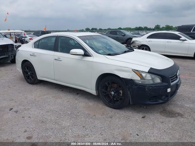 NISSAN MAXIMA 2014