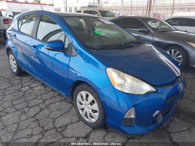 Toyota Prius c 2013