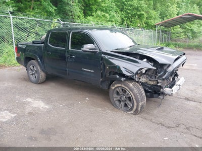 TOYOTA TACOMA 2017