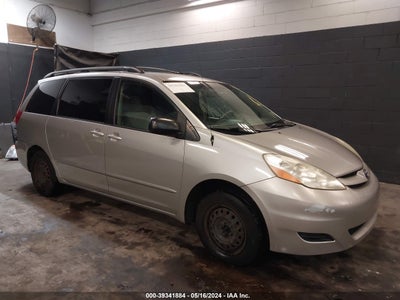 TOYOTA SIENNA 2006