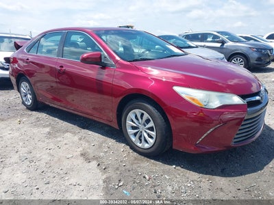 TOYOTA CAMRY 2016