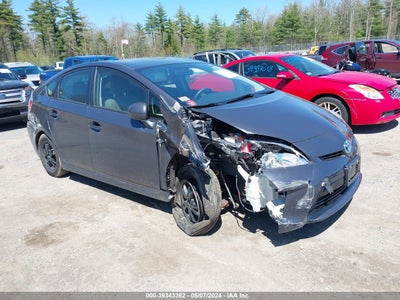 TOYOTA PRIUS 2015