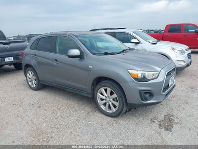 Mitsubishi Outlander sport 2015