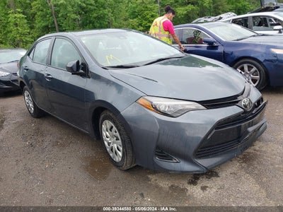TOYOTA COROLLA 2018