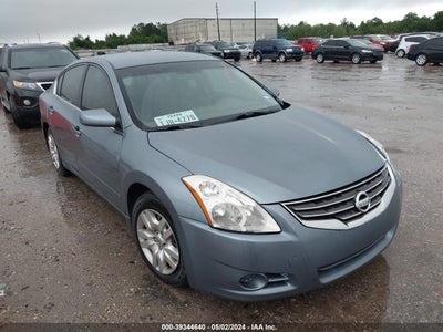 Nissan Altima 2011