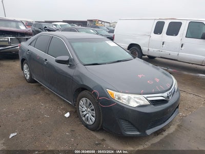 TOYOTA CAMRY 2014
