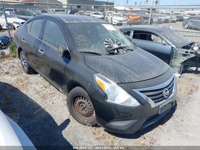 NISSAN VERSA 2015