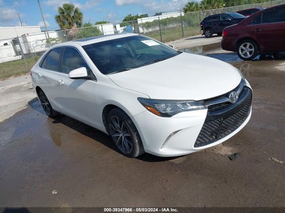 TOYOTA CAMRY 2016