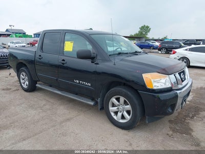 NISSAN TITAN 2015